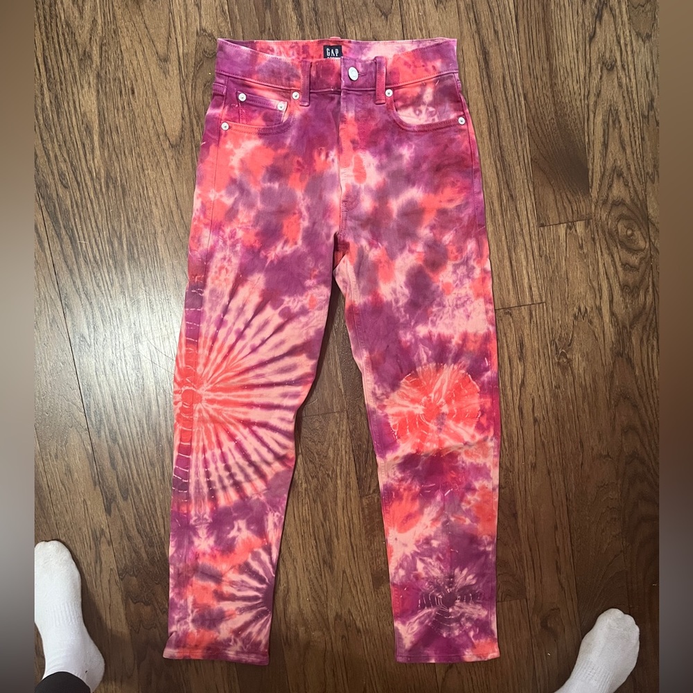 Gap high rise pink tie dye straight leg jeans. Size 25.